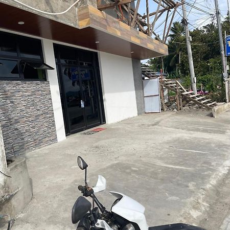 Dapitan Travellers Inn エクステリア 写真